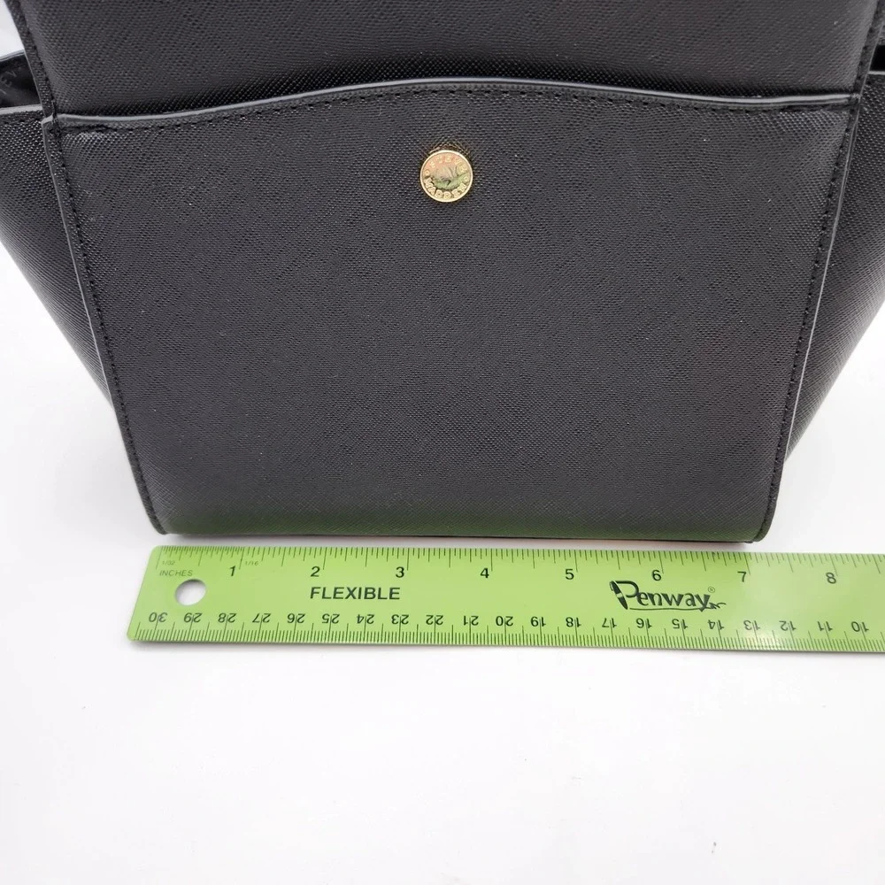 Steve Madden steve madden